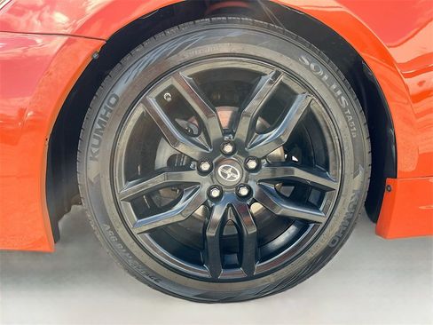 Used 2015 Scion tC image 29