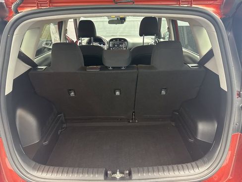 Used 2023 Kia Soul LX w/ LX Technology Package image 15