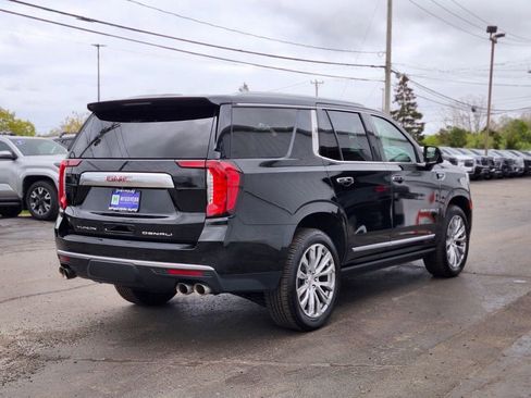 Used 2023 GMC Yukon Denali w/ LPO, Floor Liner Package AWD/4WD image 5