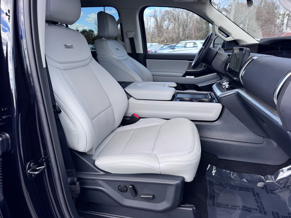 Used 2025 Ford Expedition Platinum AWD/4WD image 33