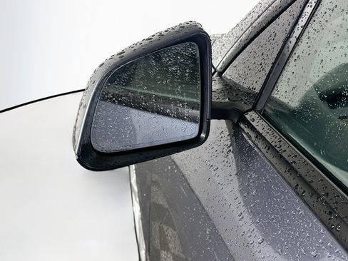 Used 2023 Tesla Model Y 2WD image 16