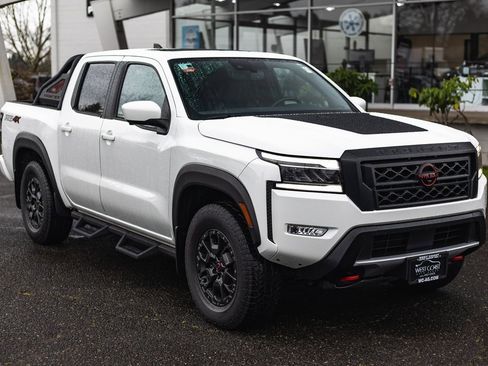 Used 2022 Nissan Frontier PRO-4X w/ Pro-4X Premium Package image 7