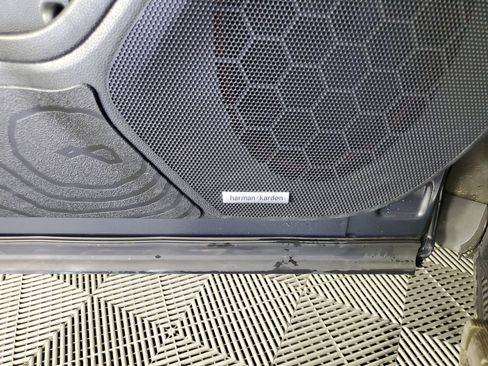 Used 2025 Subaru Forester Limited image 28