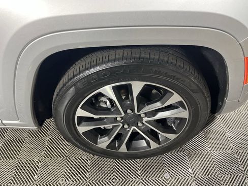 Used 2021 Jeep Grand Cherokee L Overland w/ Luxury Tech Group IV image 10