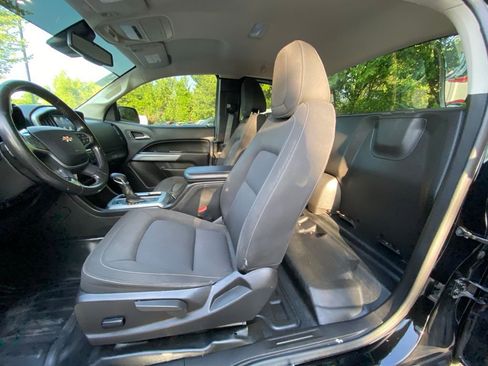 Used 2022 Chevrolet Colorado LT w/ Fleet Safety Package RWD image 23