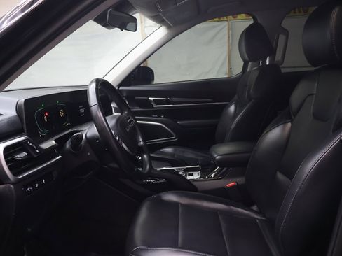 Used 2024 Kia Telluride LX image 18