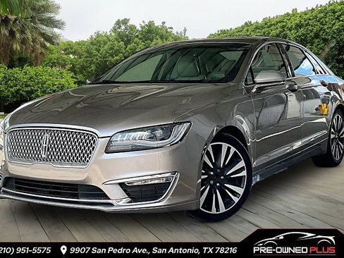 Used 2018 Lincoln MKZ Reserve w/ Climate Package FWD image 1
