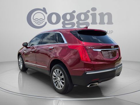 Used 2017 Cadillac XT5 Luxury w/ Driver Awareness Package FWD image 4