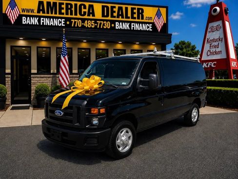 Used 2014 Ford E-350 and Econoline 350 Super Duty w/ Insulation Package RWD image 11