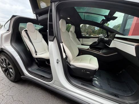 Used 2023 Tesla Model X AWD/4WD image 29