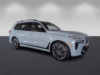 New 2026 BMW X7 M60i w/ Executive Package