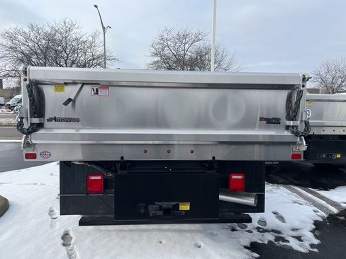 New 2026 GMC Sierra 3500 Pro w/ Convenience Package image 9