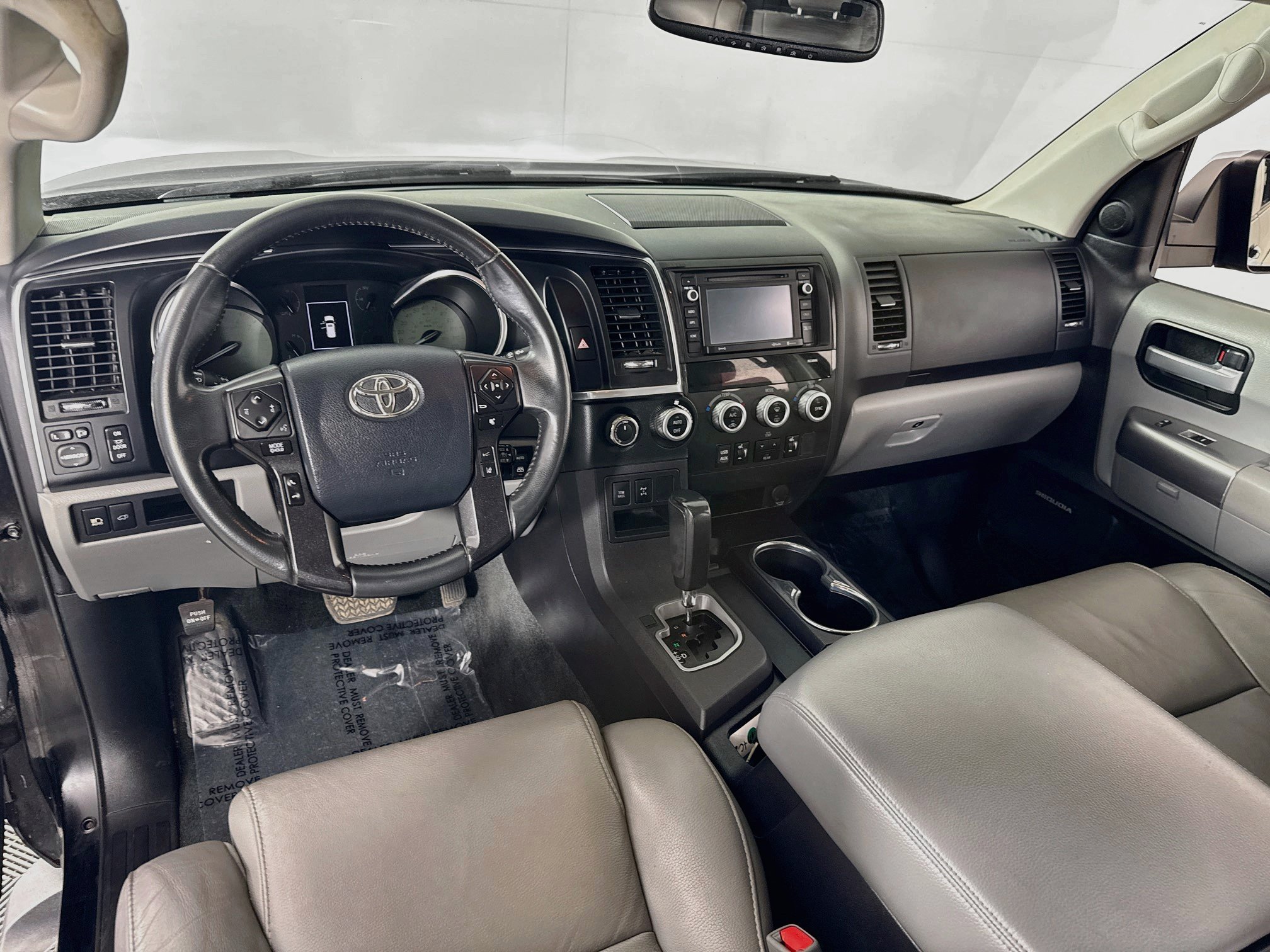 Used 2018 Toyota Sequoia Limited AWD/4WD image 19