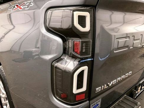 Used 2019 Chevrolet Silverado 1500 LT w/ All-Star Edition AWD/4WD image 28