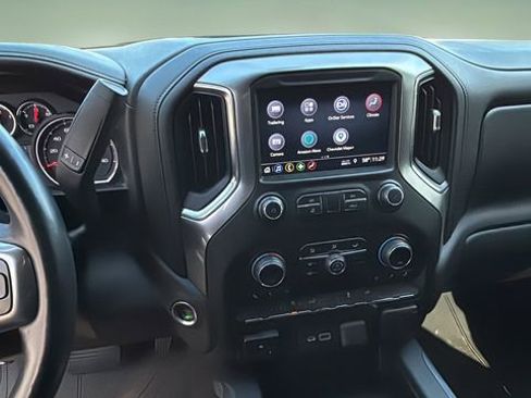 Used 2019 Chevrolet Silverado 1500 LTZ w/ LTZ Convenience Package image 10