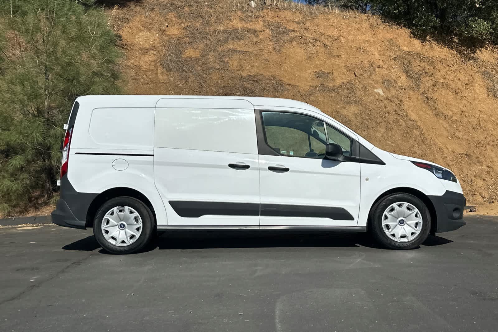 Used 2016 Ford Transit Connect XL FWD image 3