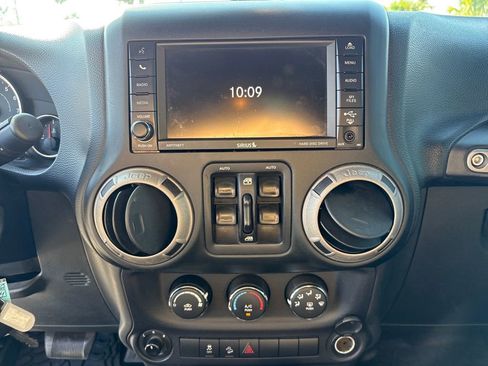 Used 2017 Jeep Wrangler Unlimited Sport w/ Quick Order Package 24S image 23