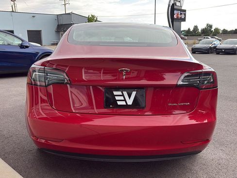 Used 2018 Tesla Model 3 Long Range AWD/4WD image 7