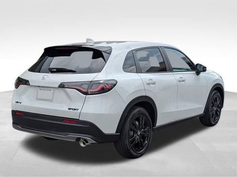 New 2026 Honda HR-V Sport image 4