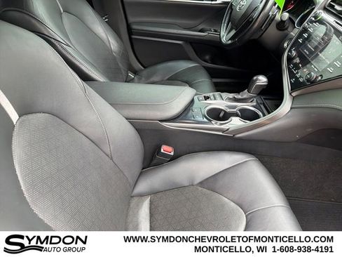 Used 2020 Toyota Camry XSE image 22
