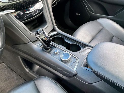 Used 2022 Cadillac XT6 Premium Luxury w/ Technology Package image 14