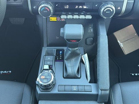 New 2025 Toyota Tacoma TRD Off-Road image 31