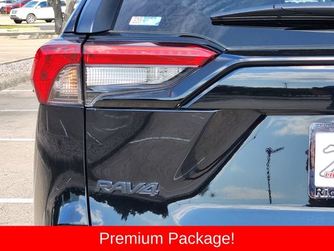Used 2025 Toyota RAV4 XLE Premium FWD image 15