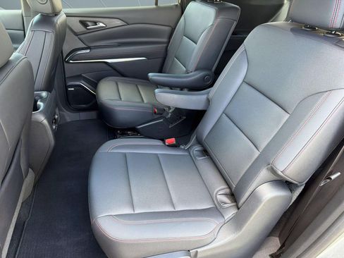 Used 2025 Chevrolet Traverse Z71 w/ Enhanced Driving Package AWD/4WD image 22