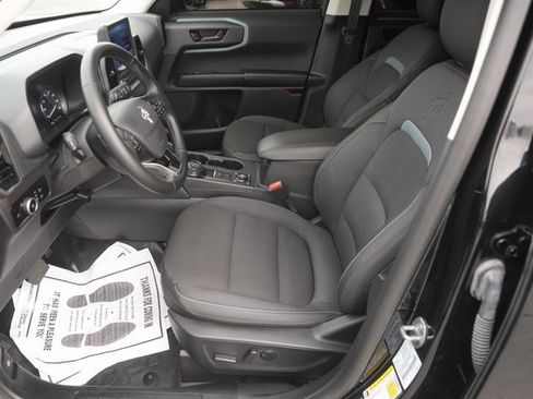 Used 2024 Ford Bronco Sport Badlands image 9