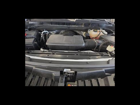 Used 2023 Chevrolet Suburban RST w/ Luxury Package AWD/4WD image 21