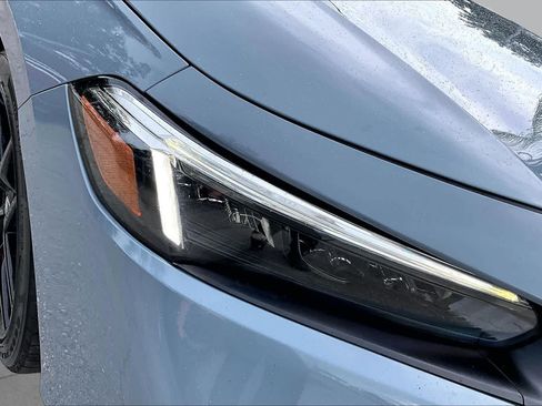 Used 2024 Honda Civic Sport image 28