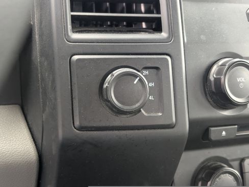 Used 2018 Ford F150 XL w/ Equipment Group 101A Mid image 4