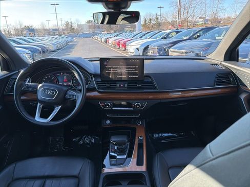 Used 2023 Audi Q5 2.0T Premium w/ Convenience Package image 15
