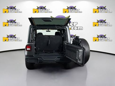 Used 2021 Jeep Wrangler Sport S image 26
