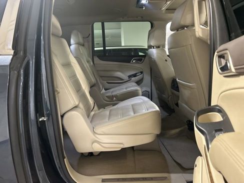 Used 2019 GMC Yukon XL Denali w/ Denali Ultimate Package image 25