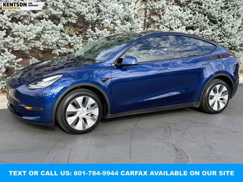 Used 2023 Tesla Model Y Long Range image 1