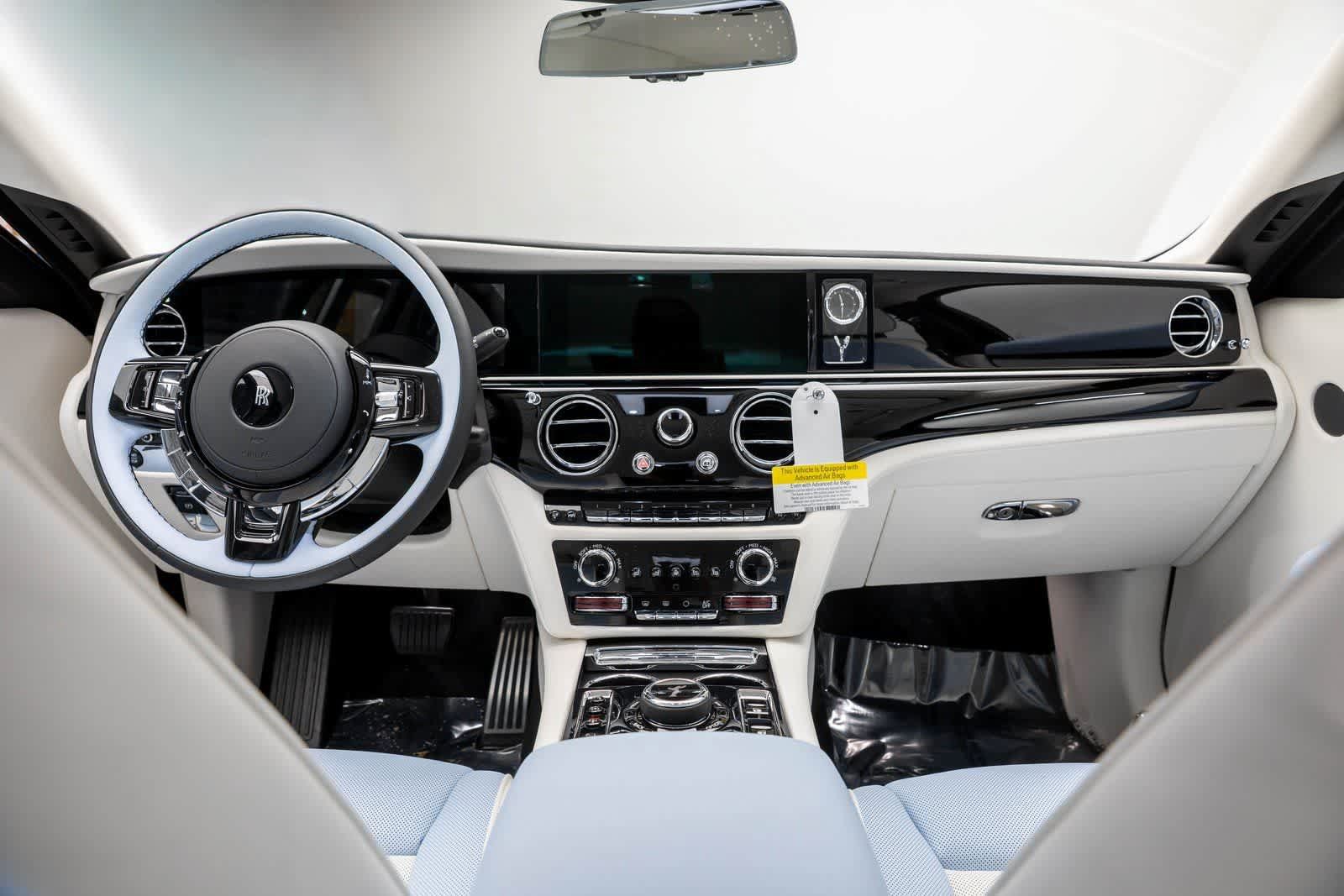 New 2026 Rolls-Royce Ghost AWD/4WD image 4