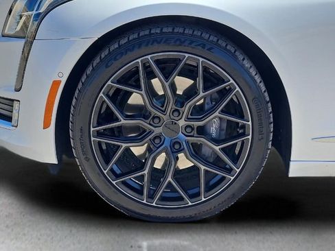 Used 2018 Cadillac CT6 Luxury image 9