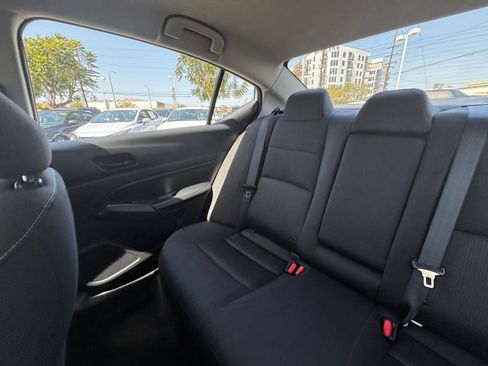 Used 2025 Nissan Altima 2.5 SV image 39