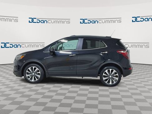 Used 2022 Buick Encore Preferred w/ Safety Package FWD image 5