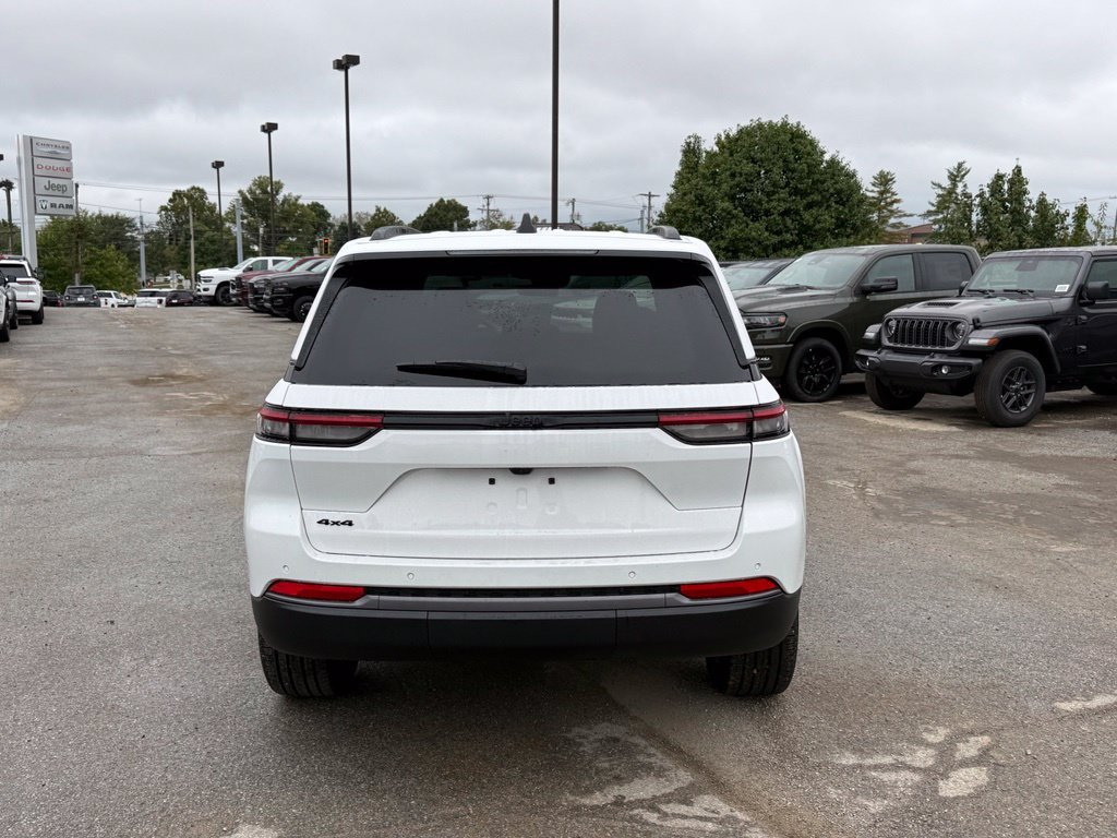 New 2027 Jeep Grand Cherokee Limited AWD/4WD image 7