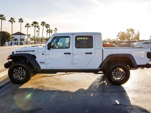 New 2026 Jeep Gladiator Mojave image 14