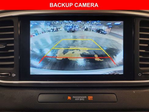 Used 2022 Kia Sportage LX image 14