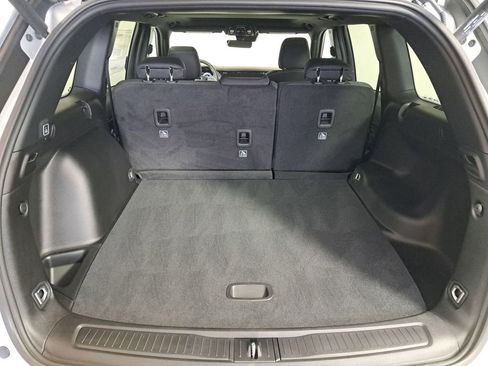 New 2025 Jeep Grand Cherokee Laredo X w/ Luxury Tech Group I image 23