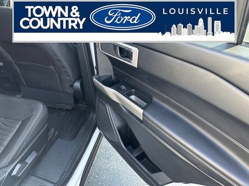 Used 2021 Ford Explorer XLT w/ Class III Trailer Tow Package AWD/4WD image 20