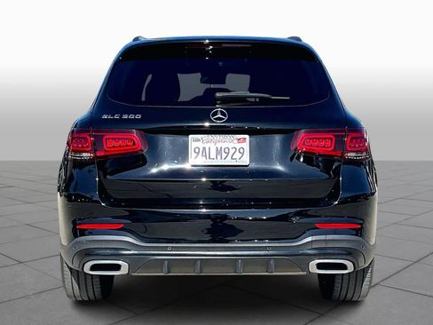 Used 2022 Mercedes-Benz GLC 300 image 4