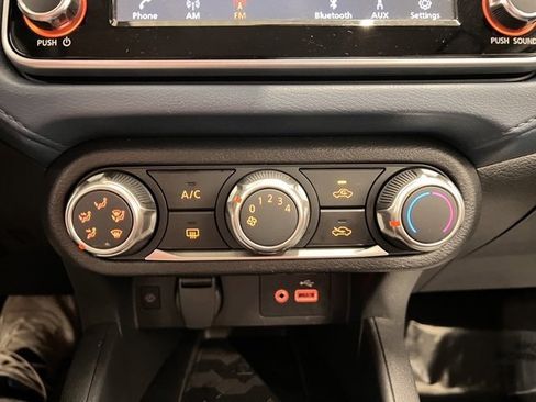 Used 2025 Nissan Versa SV image 20