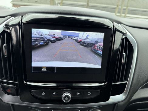 Certified 2023 Chevrolet Traverse LT image 24