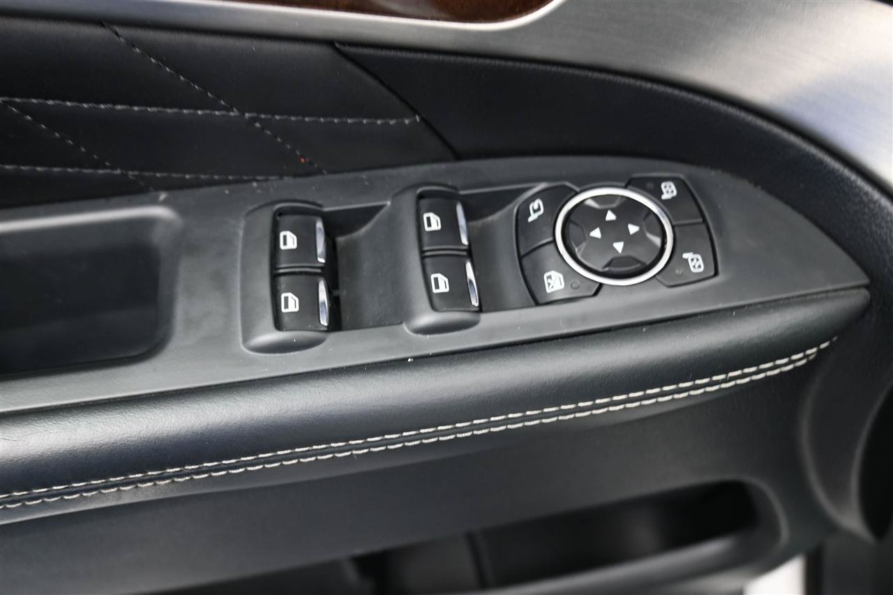 Used 2017 Ford Explorer Platinum AWD/4WD image 12
