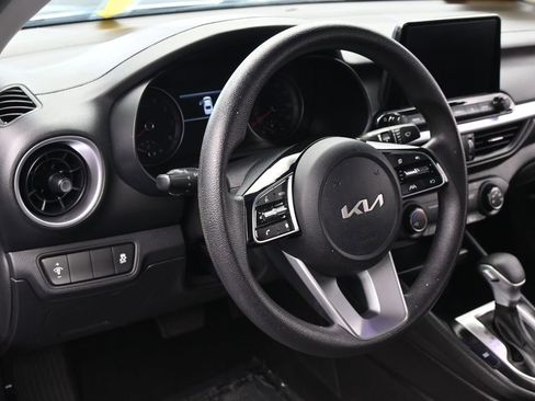 Used 2023 Kia Forte LXS FWD image 14